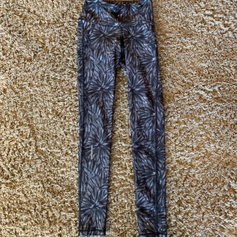 Graced by Grit black sunflower burst leggings xxl